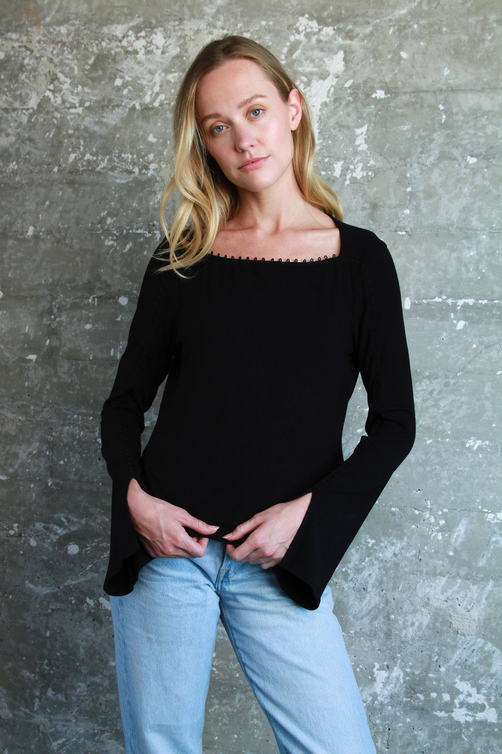 Bromley Black Top