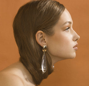 CC CLEAR TEARDROP