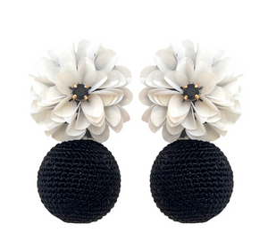 PINAR WHITE FLORAL POM EARRINGS