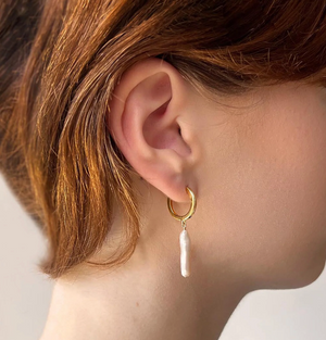 A&O Norra Pearl Earrings