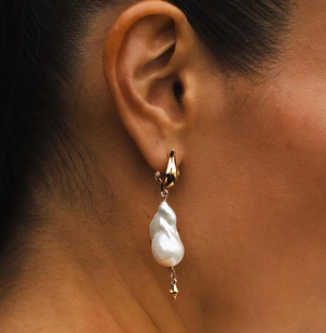 A&O Naya Pearl Earrings