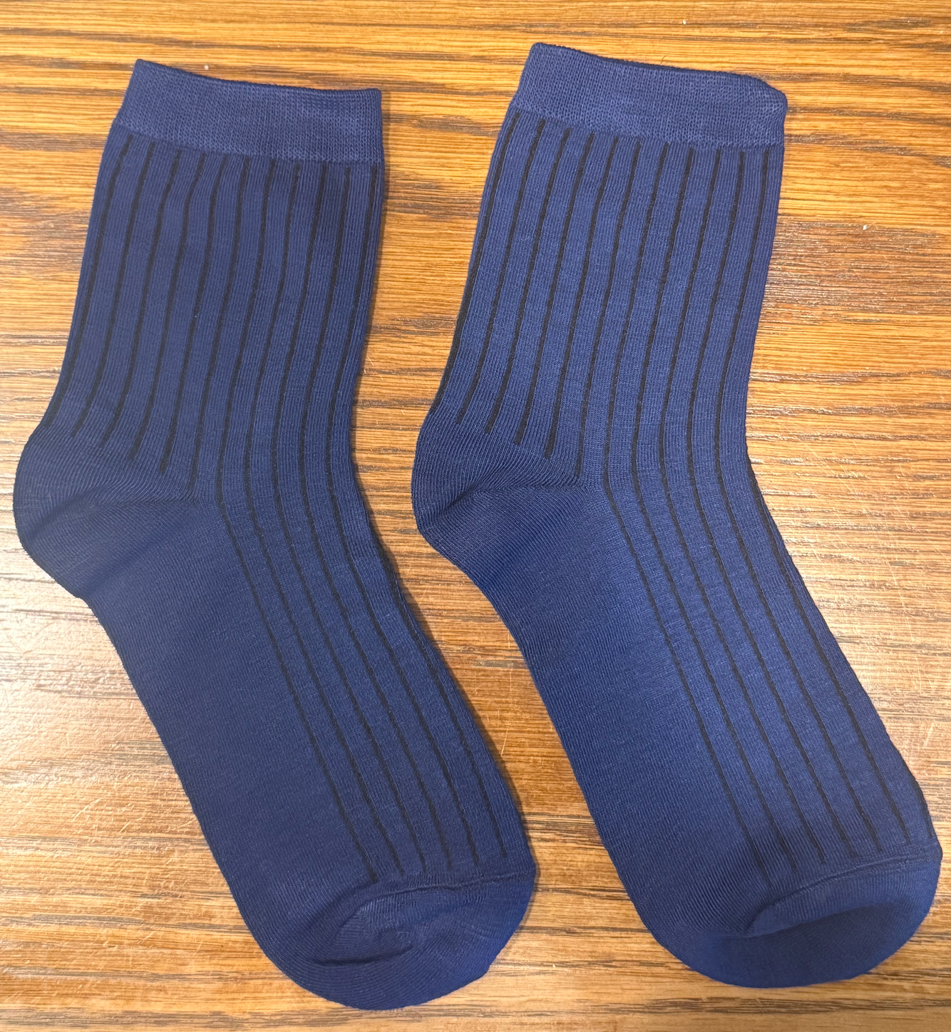Solid/Thin Strip Dress Socks